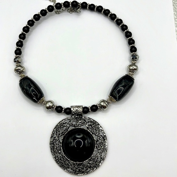 MIXIT Statement Necklace Medallion Acrylic Black Beads and Silver Tone Big Bold - Picture 3 of 11